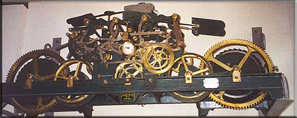 Horloge Terraillon, exposée à Notre Dame de la Salette