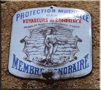 ce qu'il reste de l'hôtel de l'Oranger que tenait Esther GUY, aux Planches en Montagne