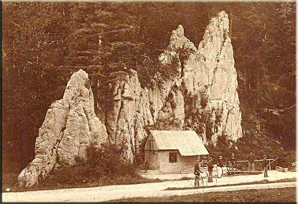 Poste de douane de la "Goule" au sud de Goumois, en 1900. Photo transmise par  Jean-Louis Hardy.